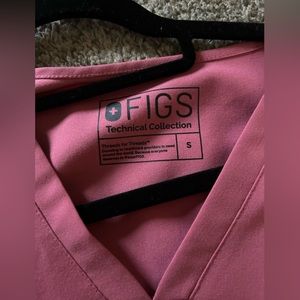 Fig Scrubs top